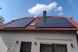 Montage einer 8,6 kwp PV-Anlage Als Südausrichtung